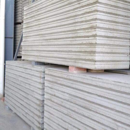 聯(lián)益 輕質(zhì)復(fù)合隔墻板 新型防火建筑水泥墻材 工廠倉庫酒店隔斷墻體材料